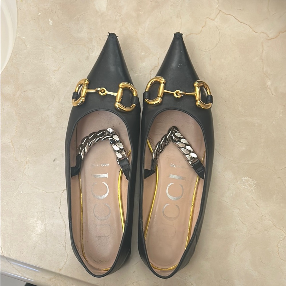 Gucci Black and Gold Leather Flats with Horsebit Detail